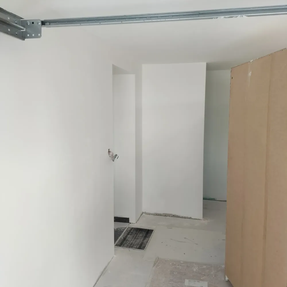 Peinture près de La Roche-Jaudy